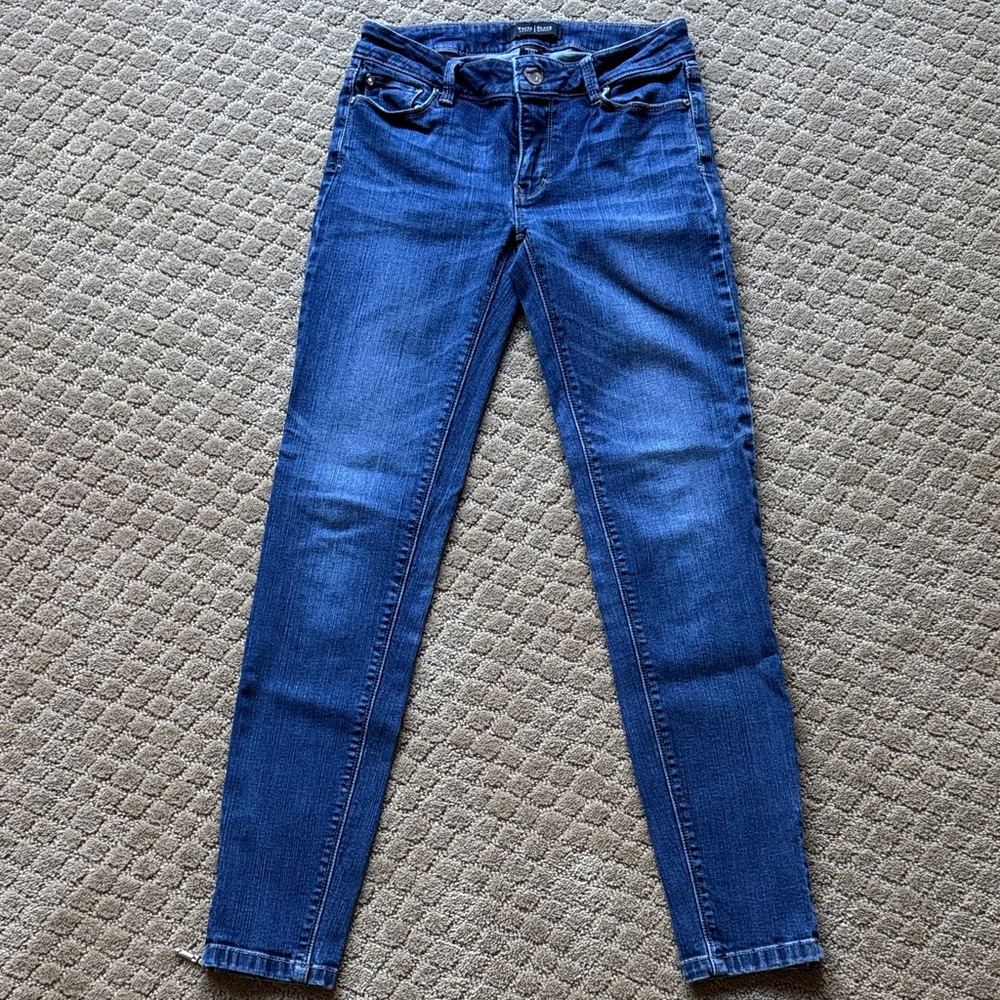 White House Black Market Ankle Zippered Blue Jeans